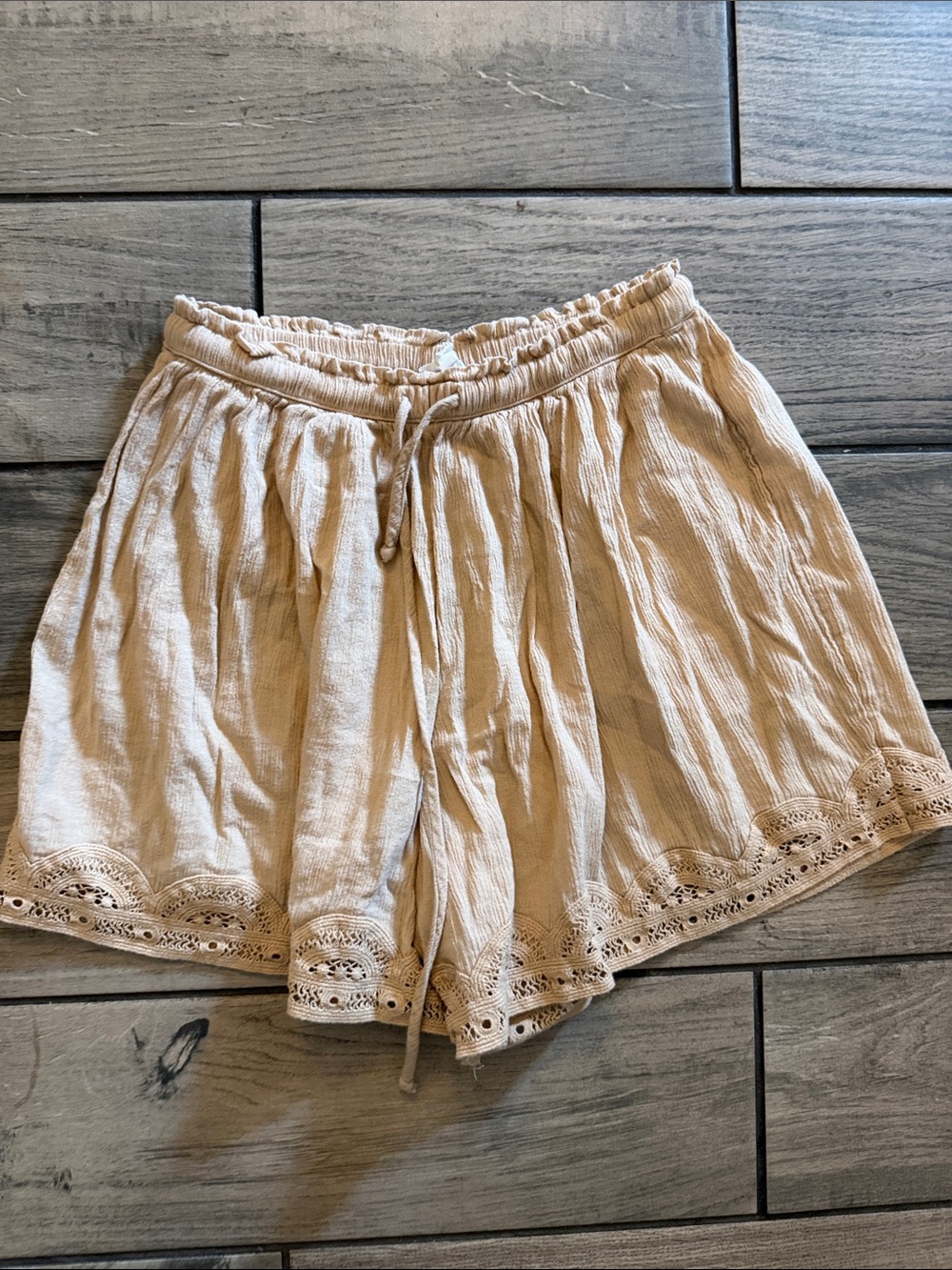 aerie Cream Crochet-Hem Drawstring Bermuda Shorts